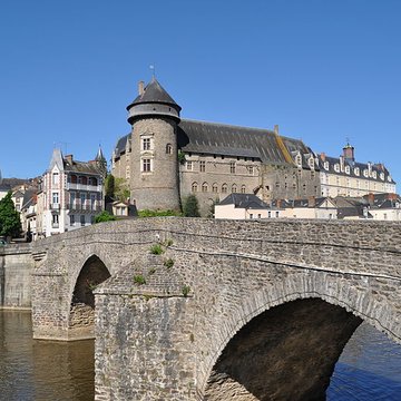 Pont Vieux de Laval
