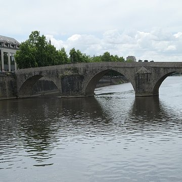 Pont Vieux de Laval