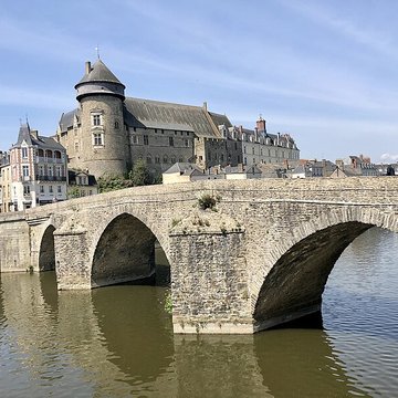 Pont Vieux de Laval