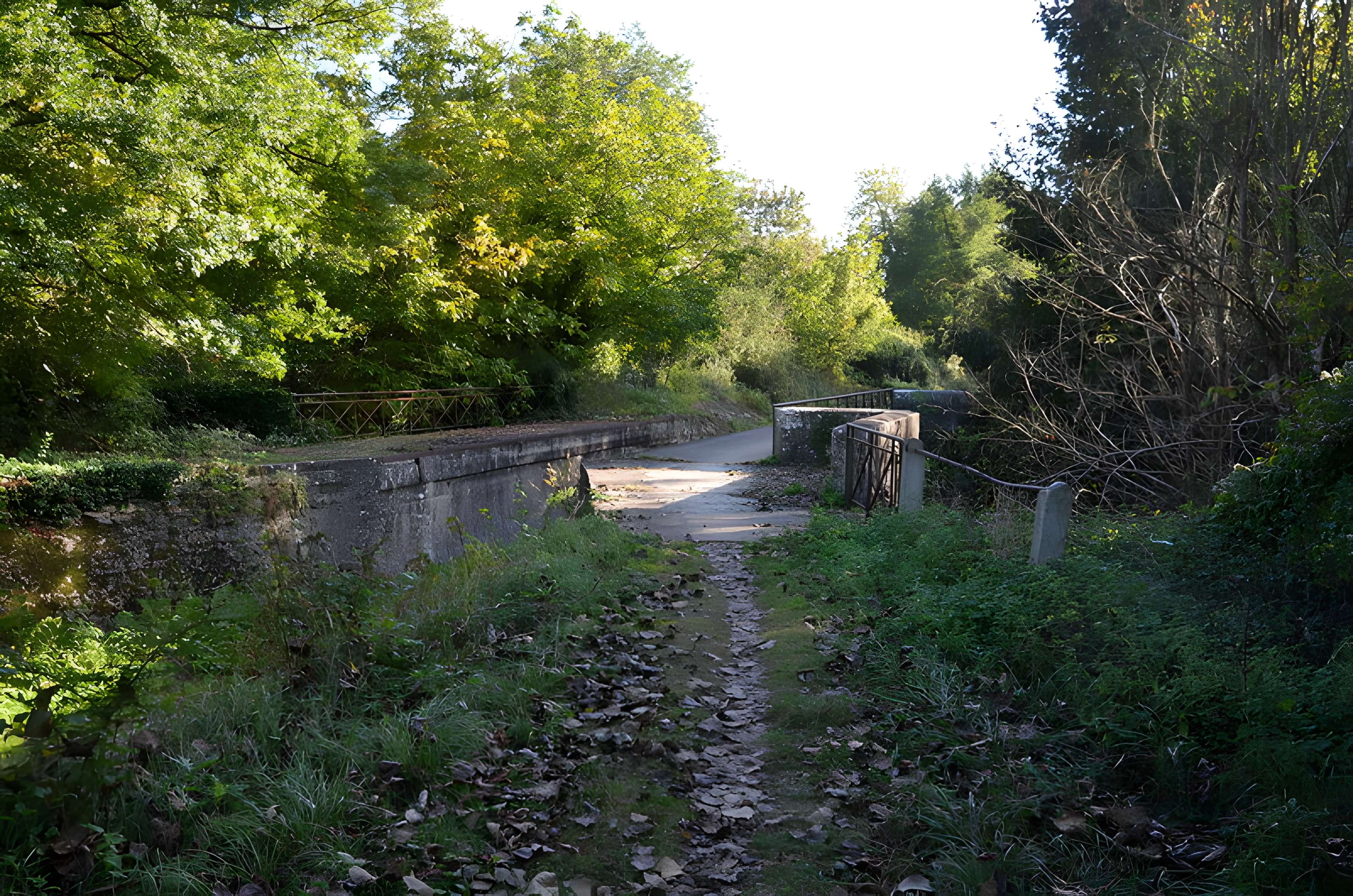 Pont-canal de La Croix