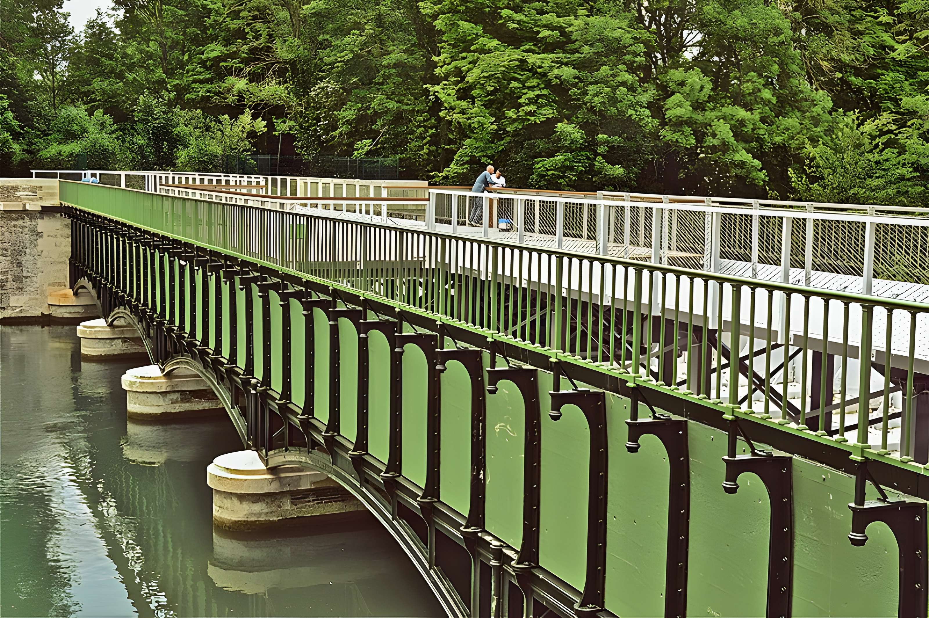 Pont-canal enjambant la Seine à Barberey-Saint-Sulpice