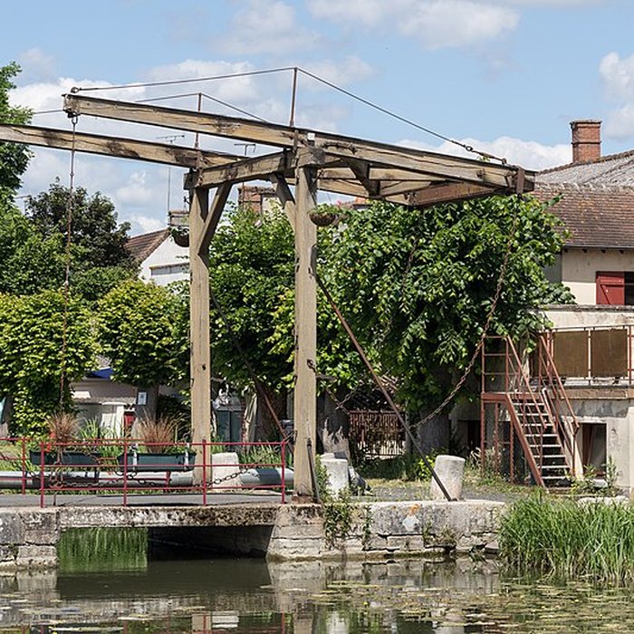 Photo de Pont-levis de Mennetou-sur-Cher
