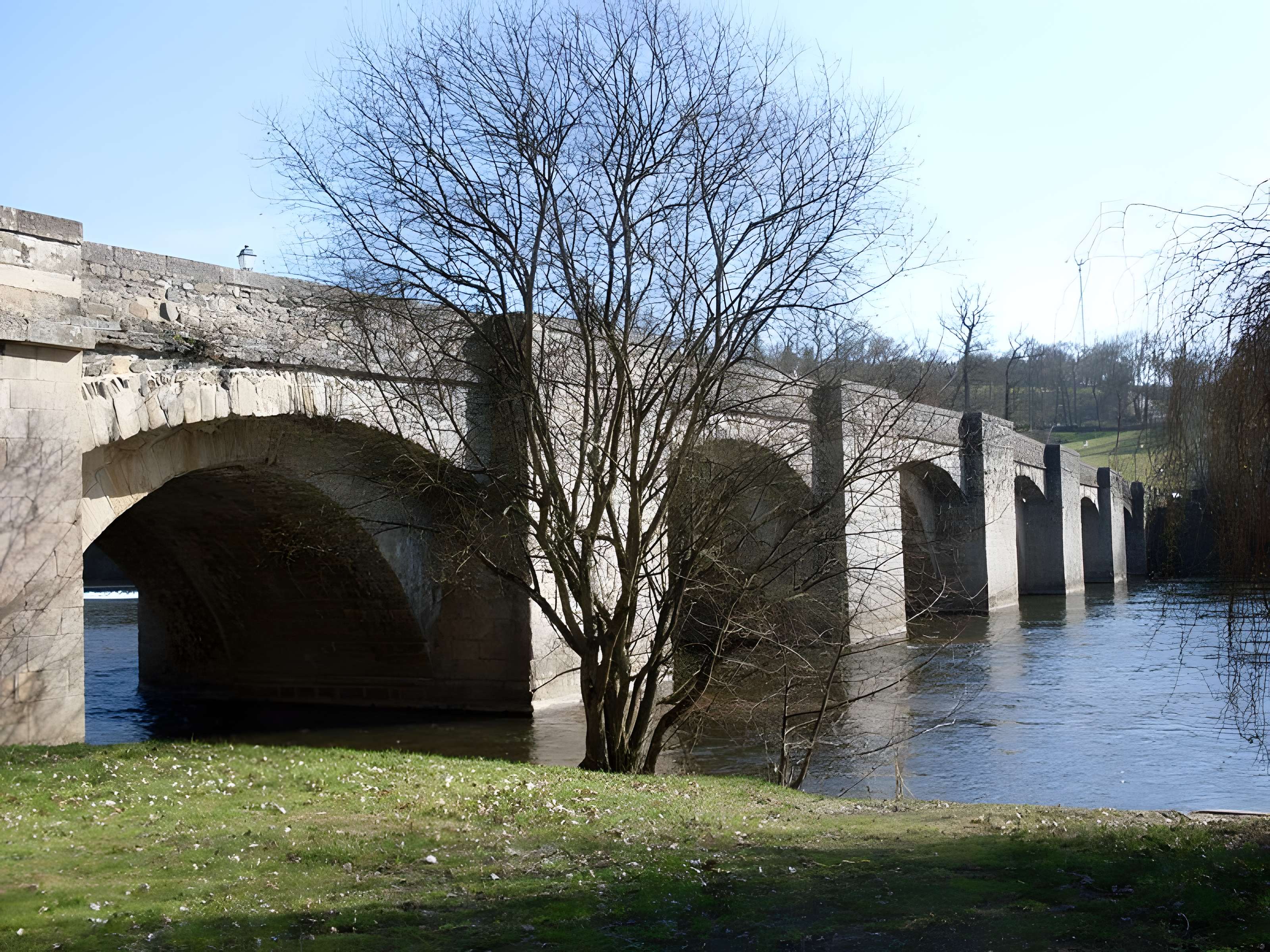 Pont-Notre-Dame de Saint-Junien 
