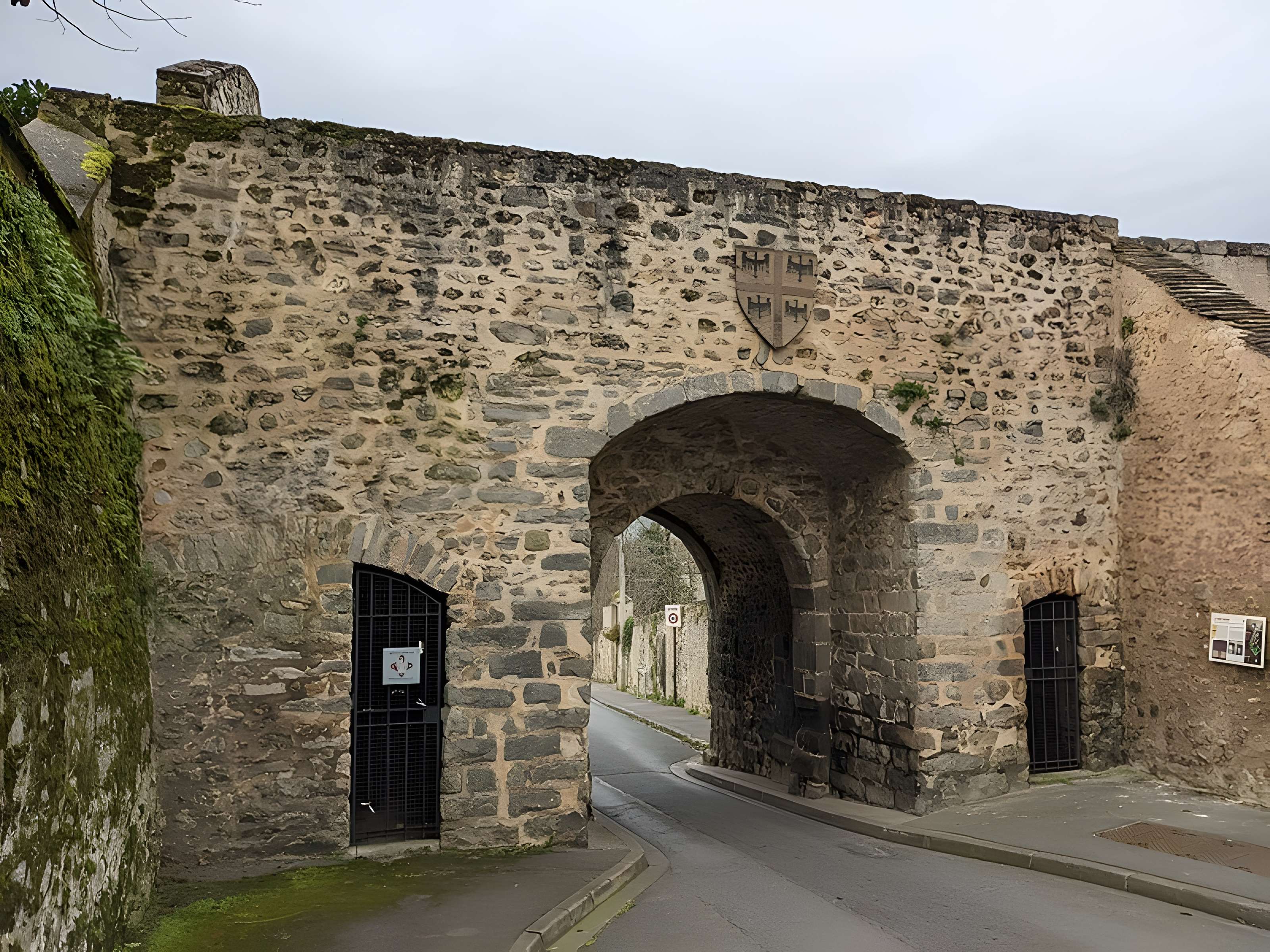 Porte Baudry à Montlhéry