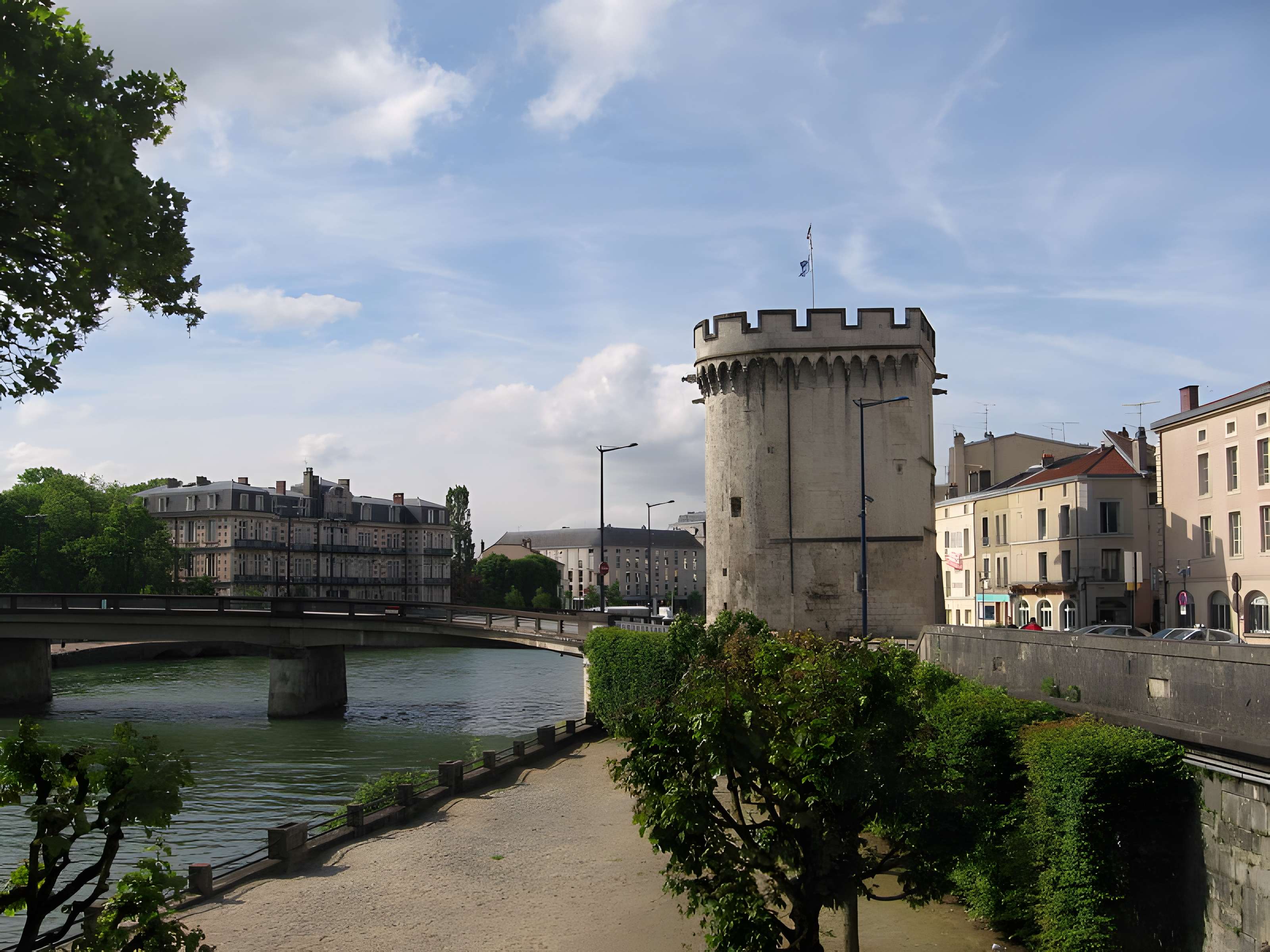 Porte Chaussée de Verdun