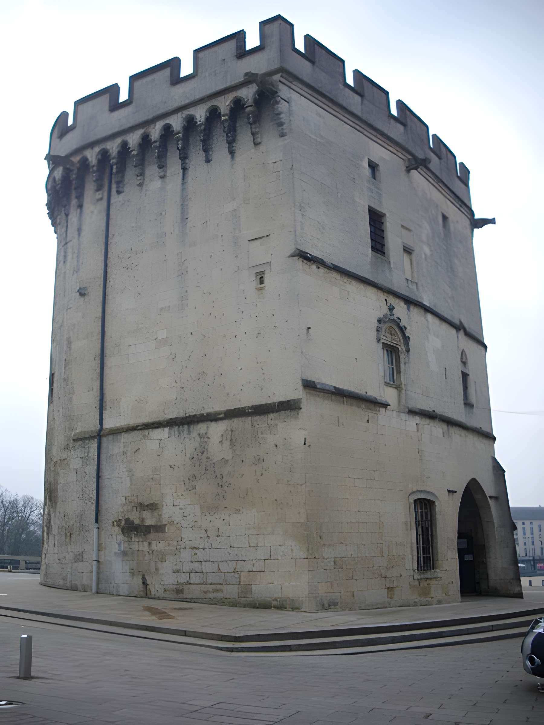 Porte Chaussée de Verdun