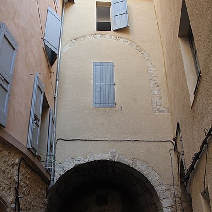 Photo de Porte dAyguières à Riez