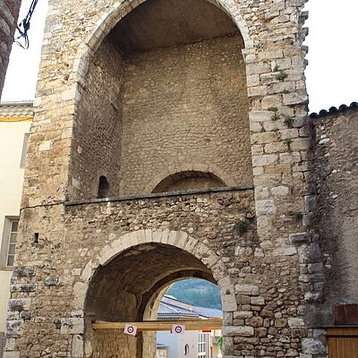 Photo de Porte dAyguières à Riez