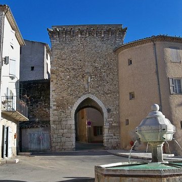 Porte dAyguières à Riez
