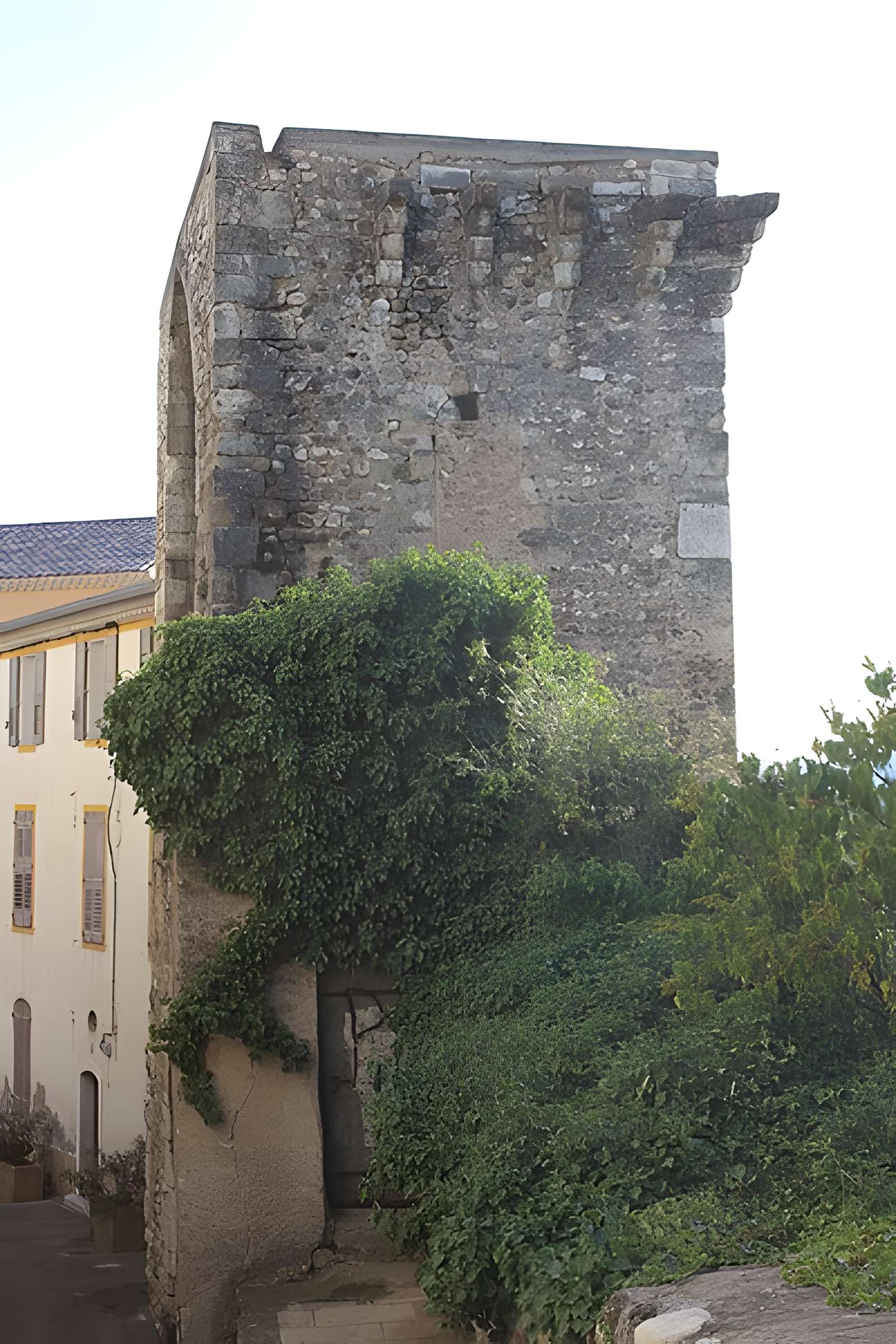 Porte d'Ayguières à Riez