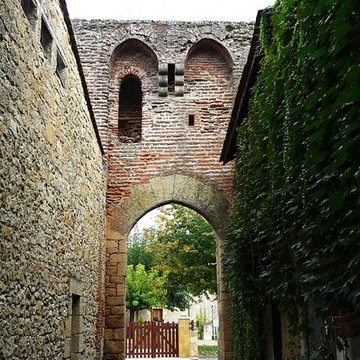 Porte des fortifications dite Porte Romaine