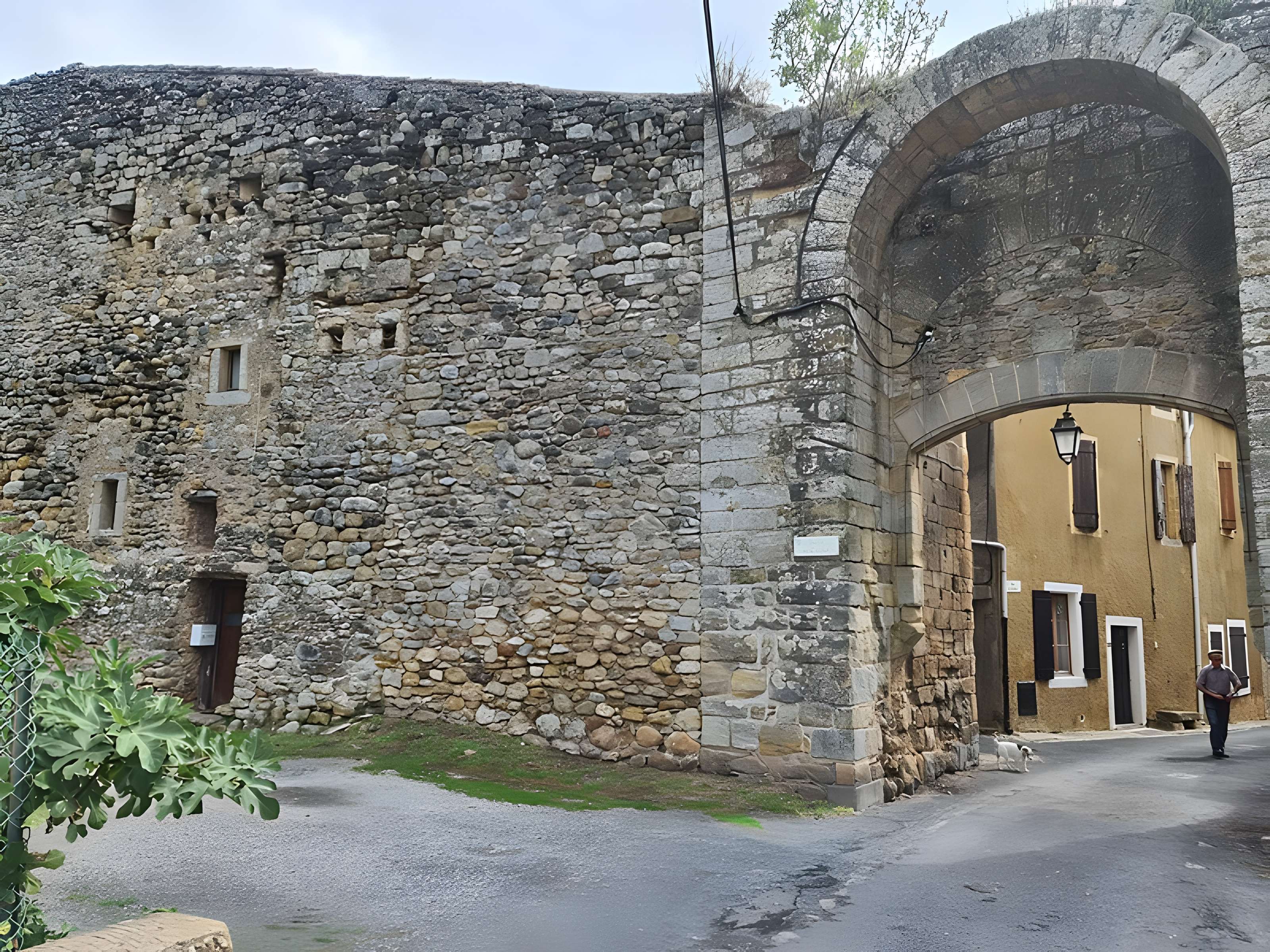 Porte de Cadène d'Alet-les-Bains