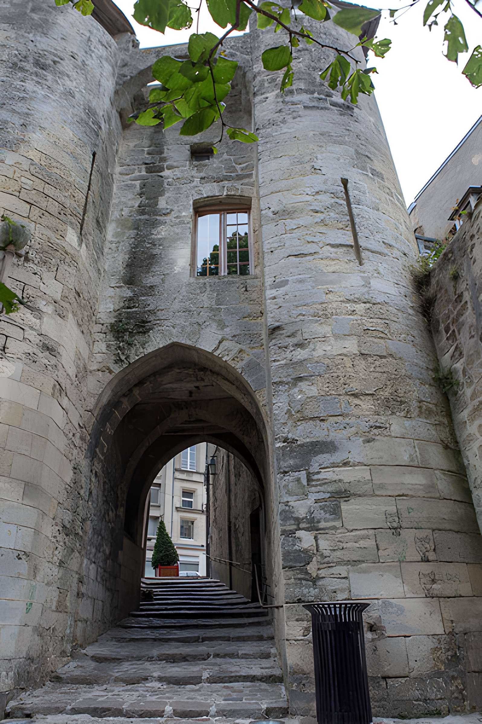 Porte de Chenizelles à Laon