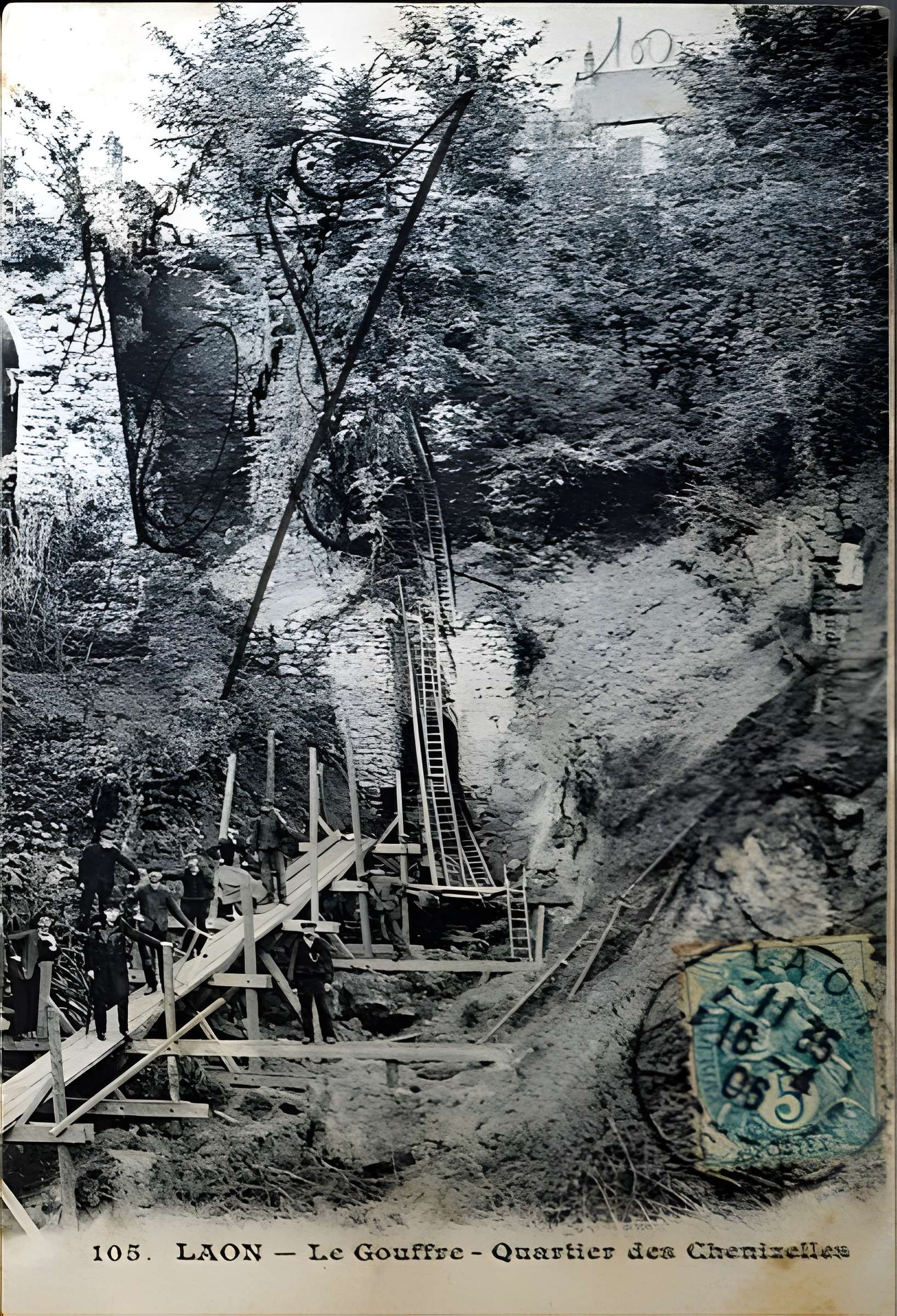 Porte de Chenizelles à Laon