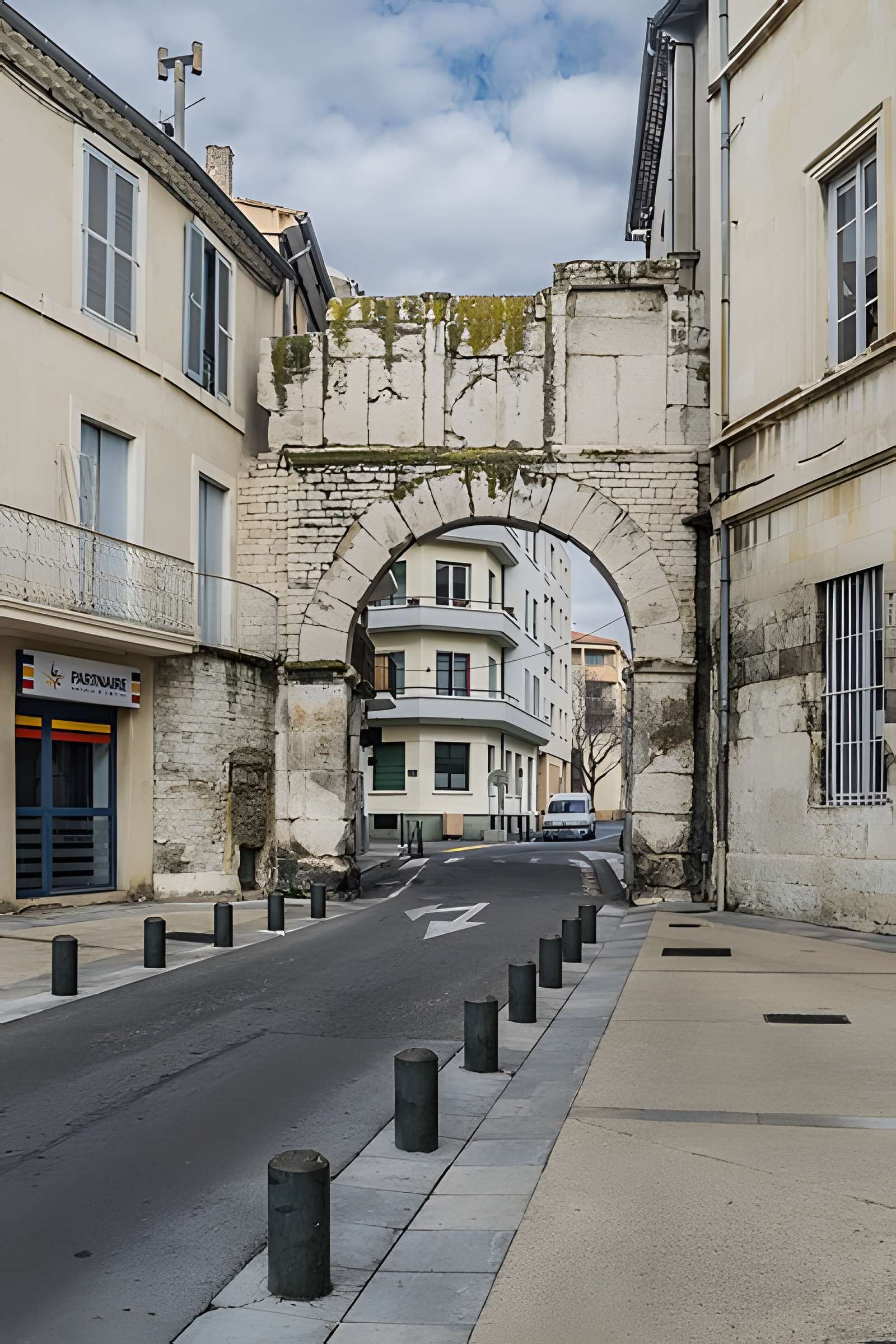 Porte d'Espagne dite de France