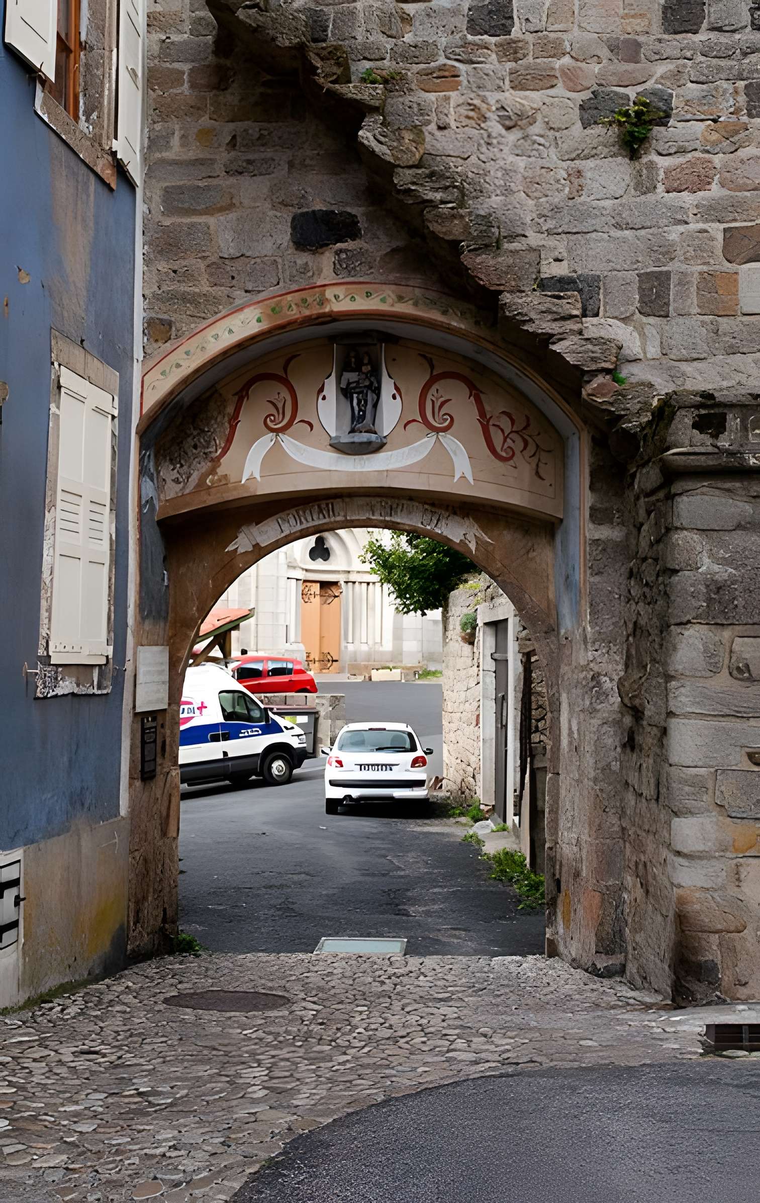 Porte de la Verdette à Pradelles