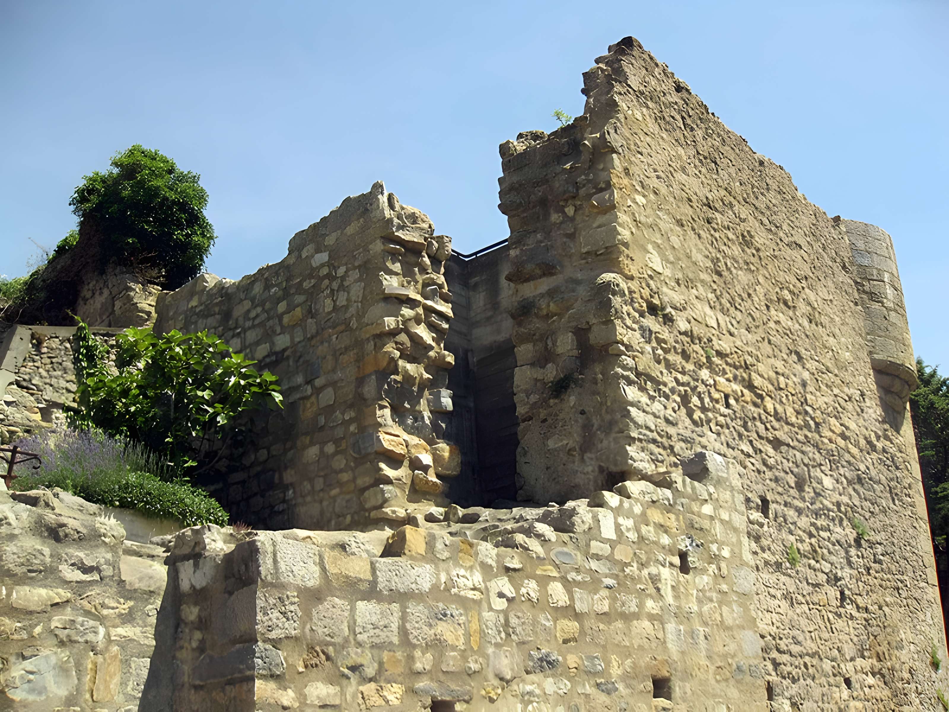 Porte de l'Eau à Lagrasse