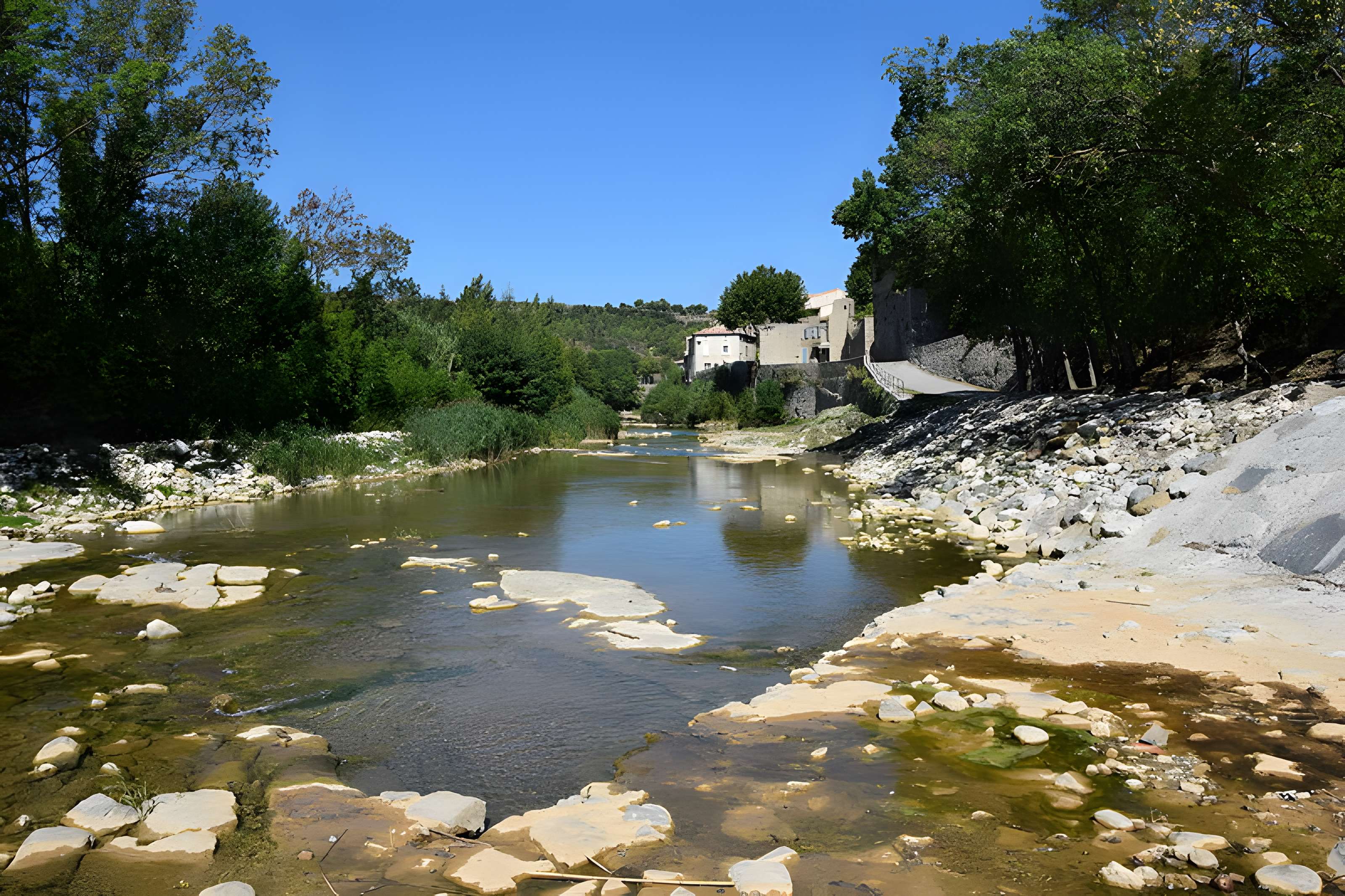 Porte de l'Eau à Lagrasse
