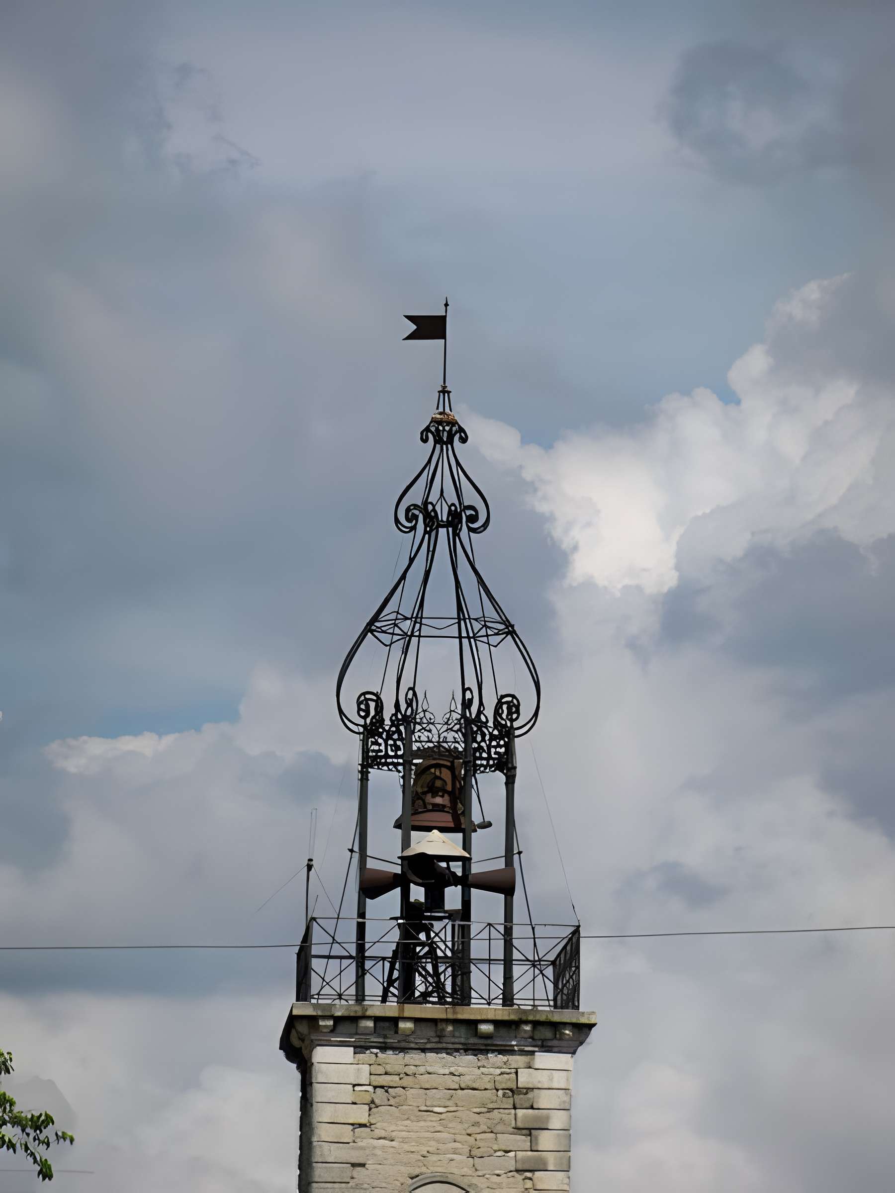 Porte de l'Horloge du Thor