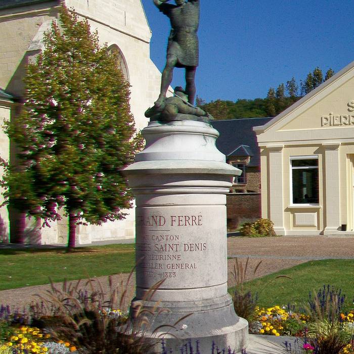 Photo de Porte du manoir de Longueil-Sainte-Marie