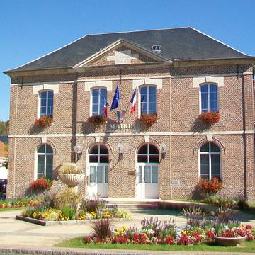 Porte du manoir de Longueil-Sainte-Marie
