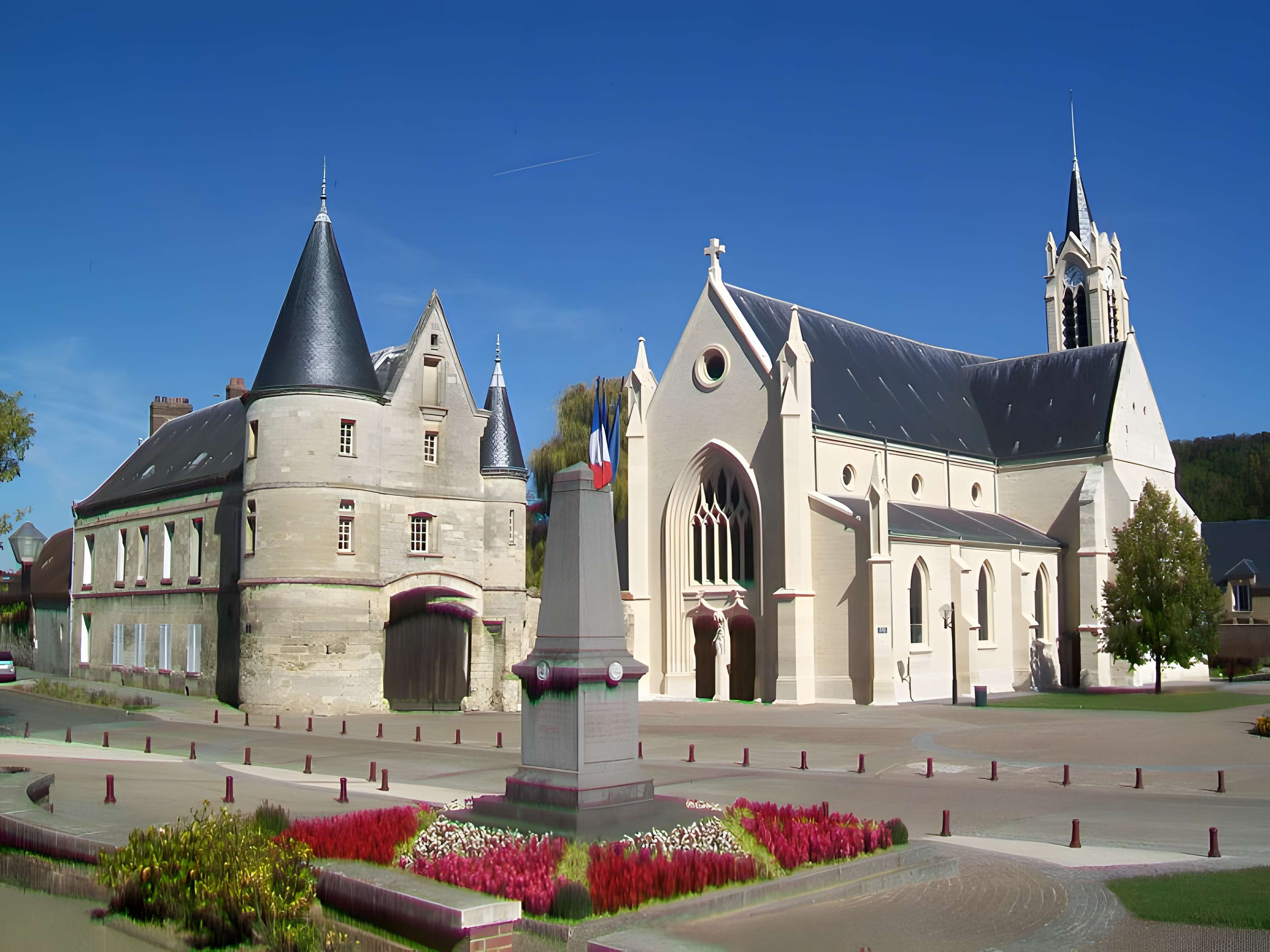 Porte du manoir de Longueil-Sainte-Marie