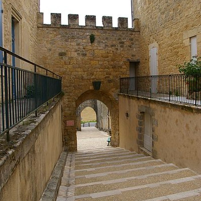 Photo de Porte de Luzier à Beaumont-du-Périgord
