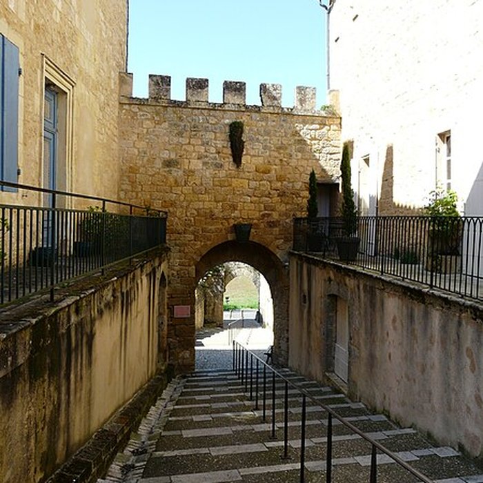Photo de Porte de Luzier à Beaumont-du-Périgord
