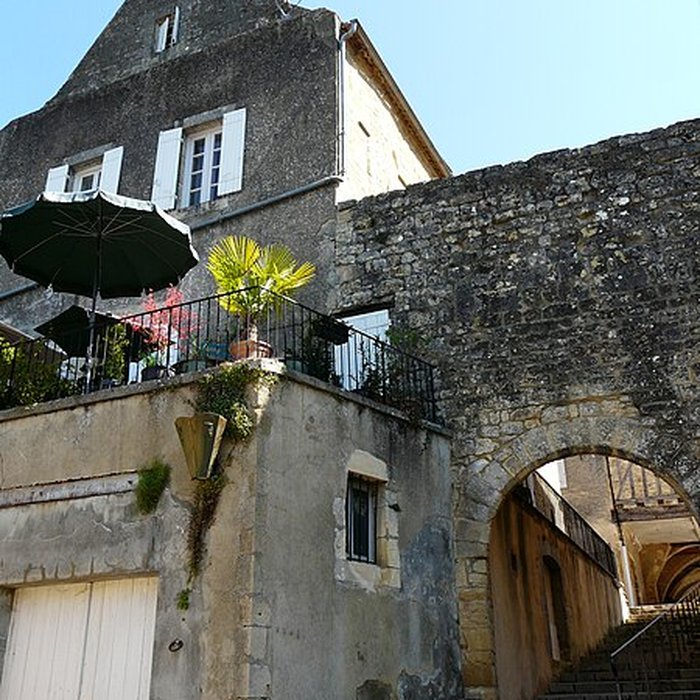 Photo de Porte de Luzier à Beaumont-du-Périgord