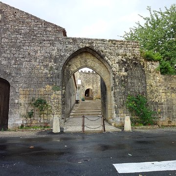 Porte de Luzier à Beaumont-du-Périgord