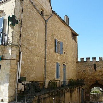 Porte de Luzier à Beaumont-du-Périgord