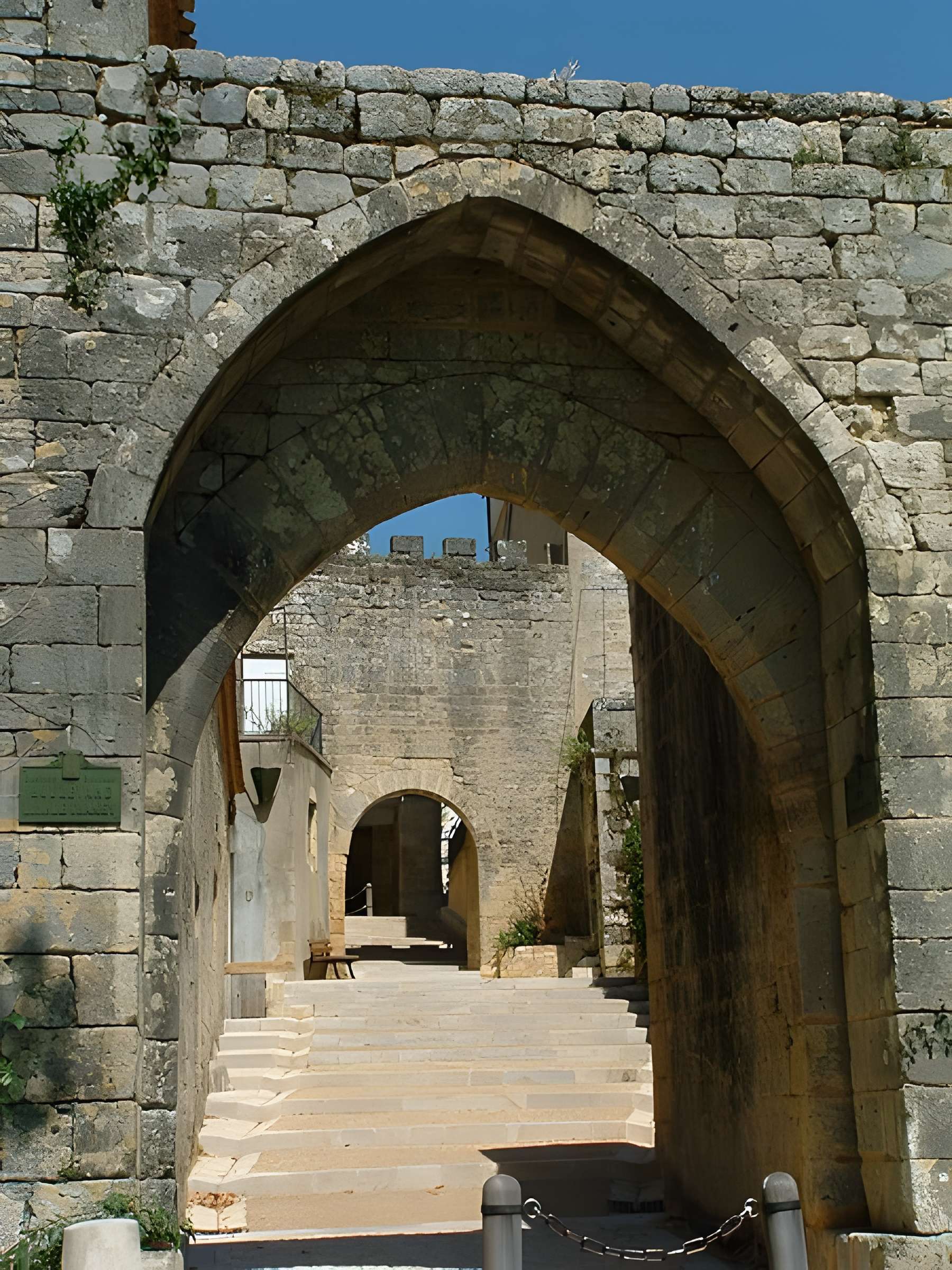 Porte de Luzier à Beaumont-du-Périgord