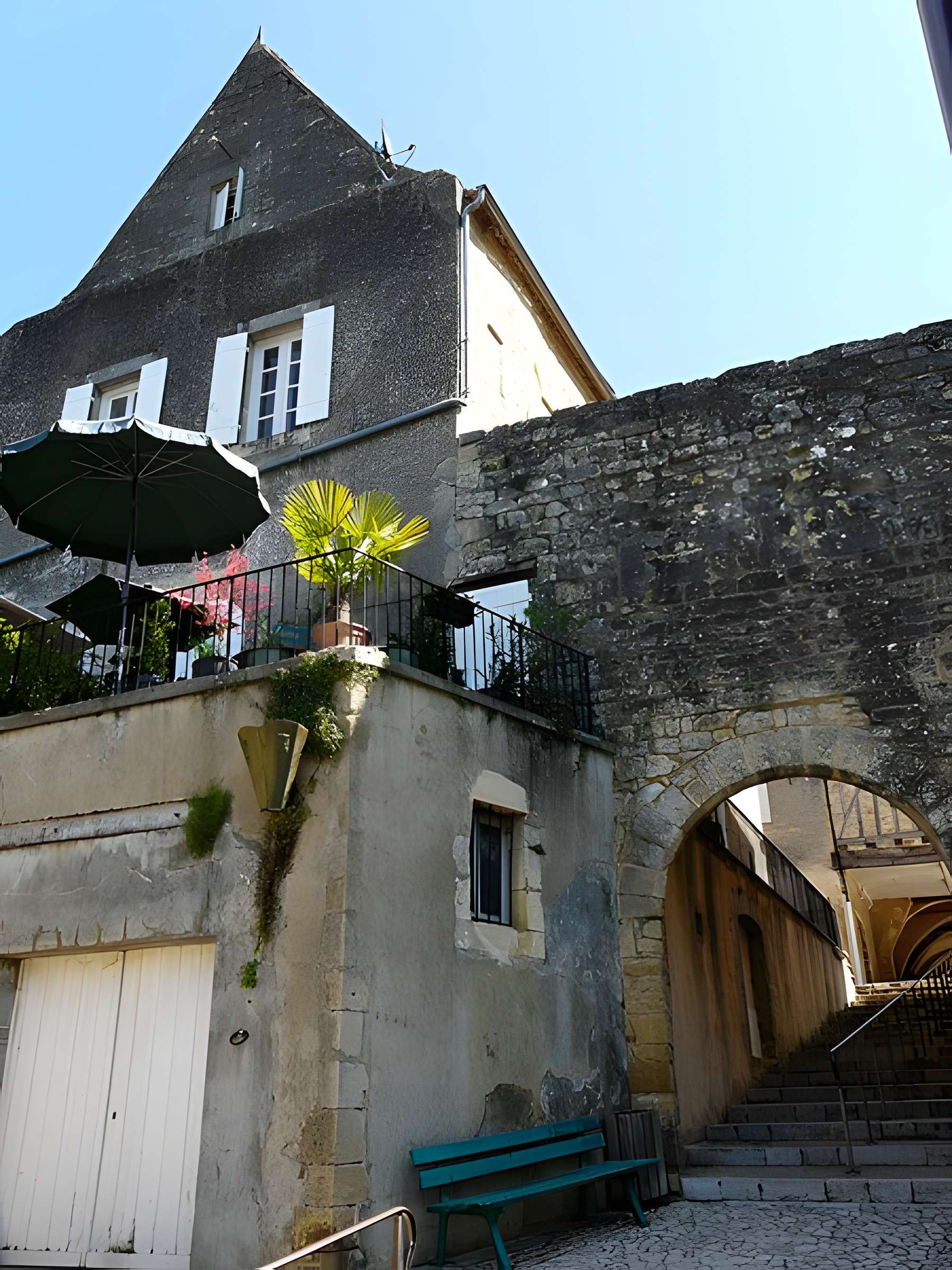 Porte de Luzier à Beaumont-du-Périgord