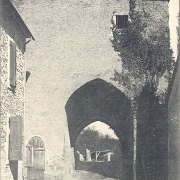 Porte de ville de Gan