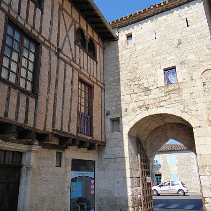 Photo de Porte de ville de Montpezat-de-Quercy