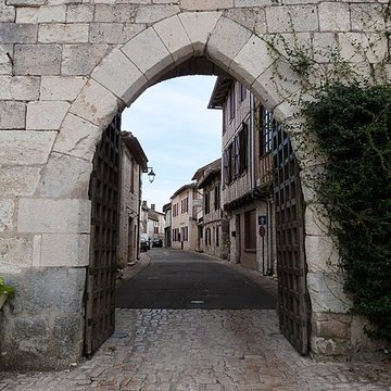 Porte de ville de Montpezat-de-Quercy