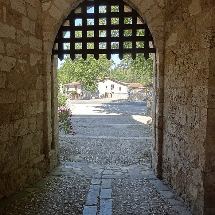 Photo de Porte de ville de Sarrant