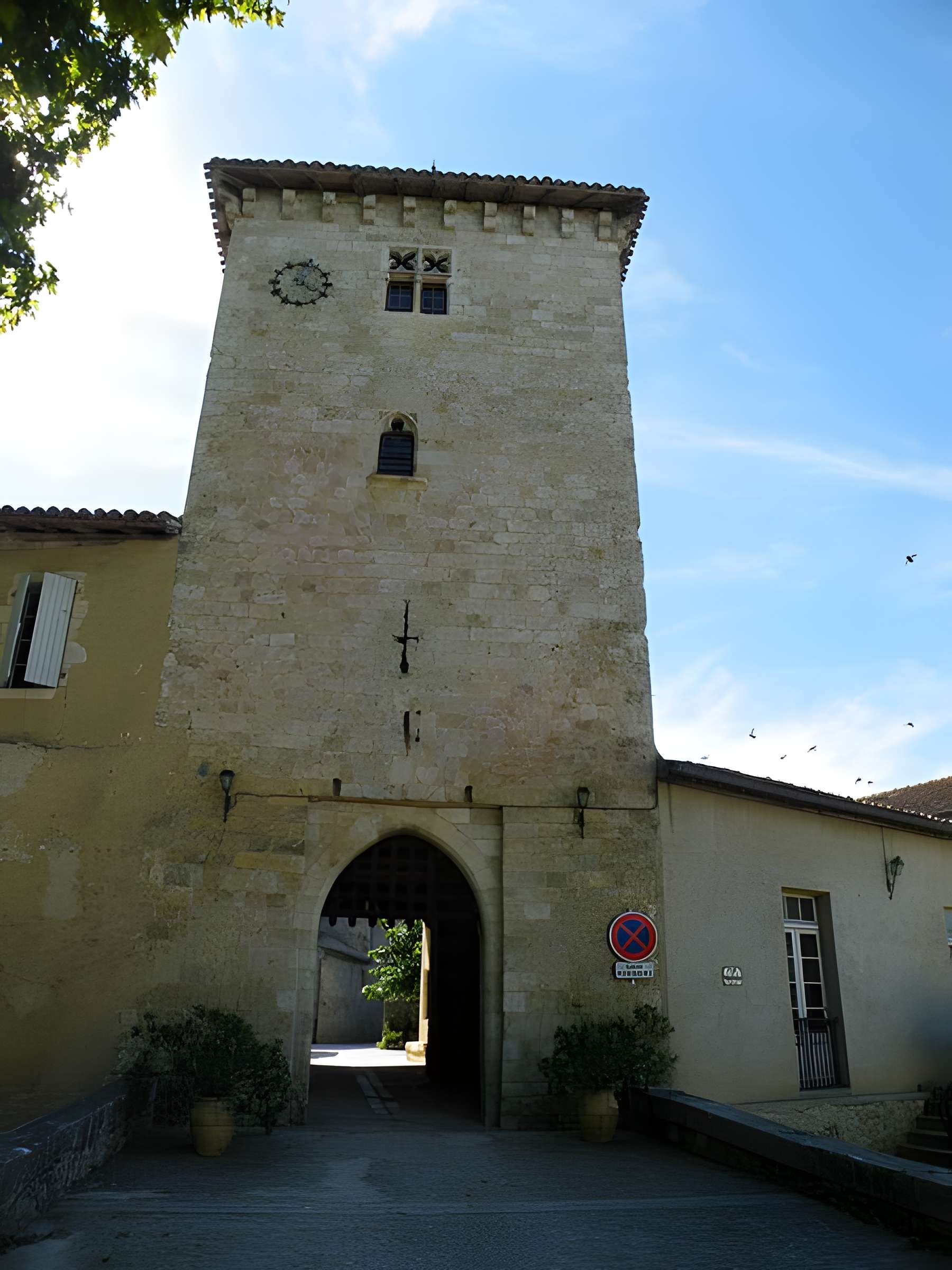 Porte de ville de Sarrant 