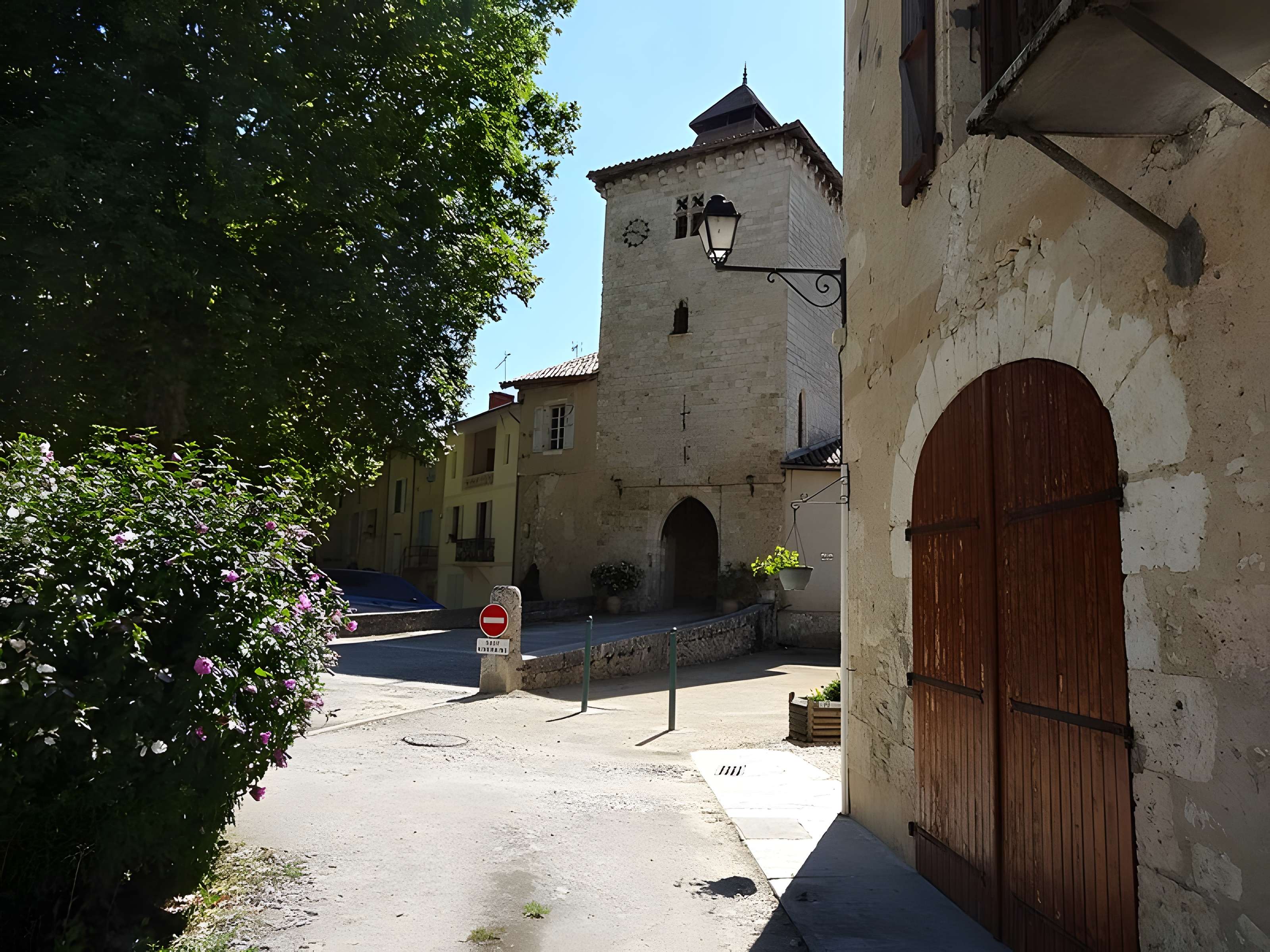 Porte de ville de Sarrant