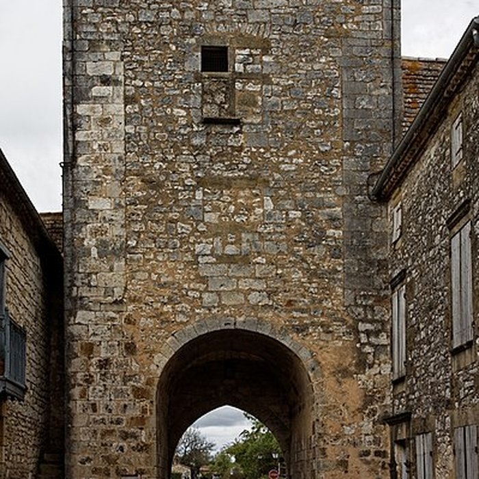 Photo de Porte de ville, Rue Saint-Jacques nord à Monpazier