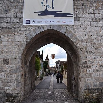 Porte de ville, Rue Saint-Jacques nord à Monpazier