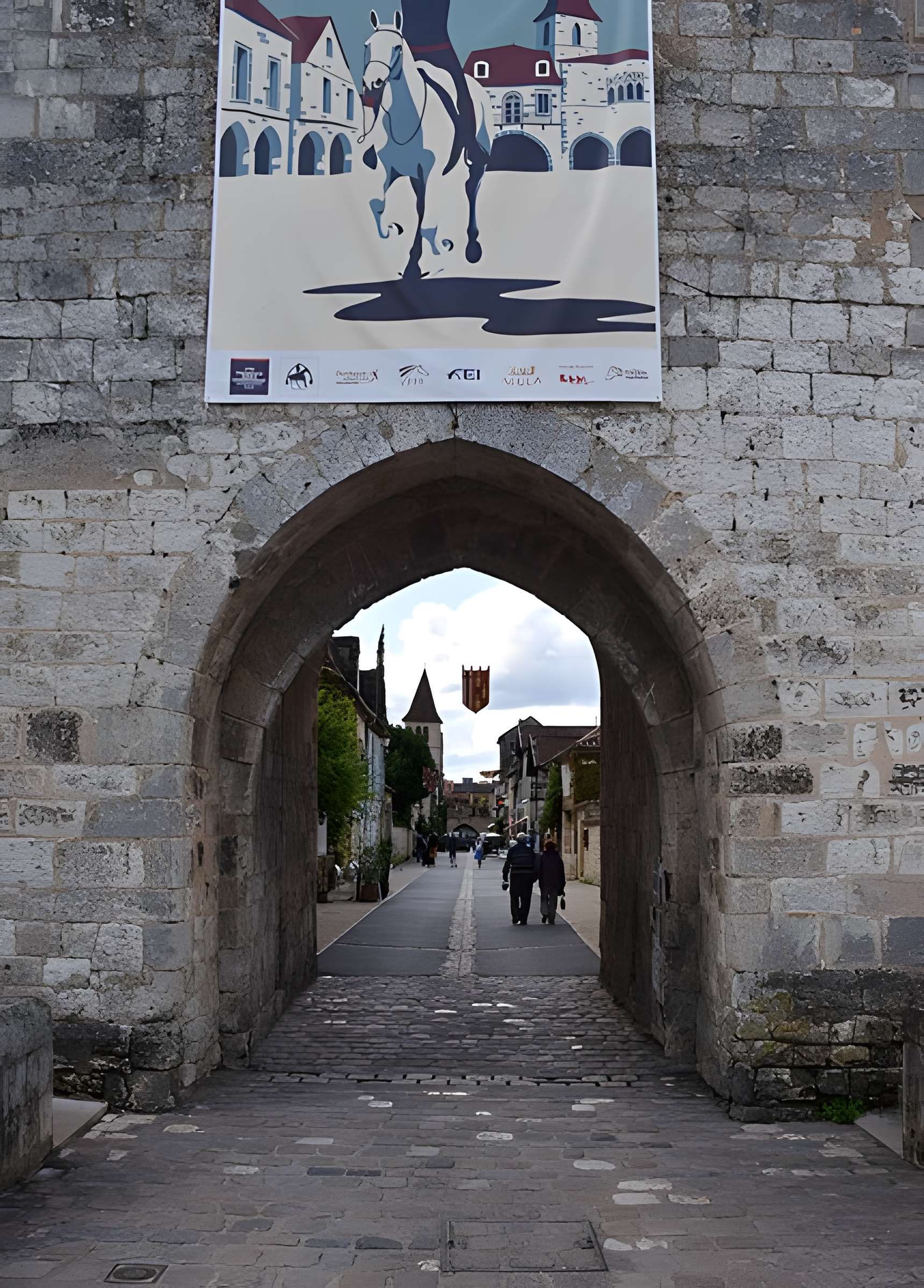 Porte de ville, Rue Saint-Jacques (nord) à Monpazier