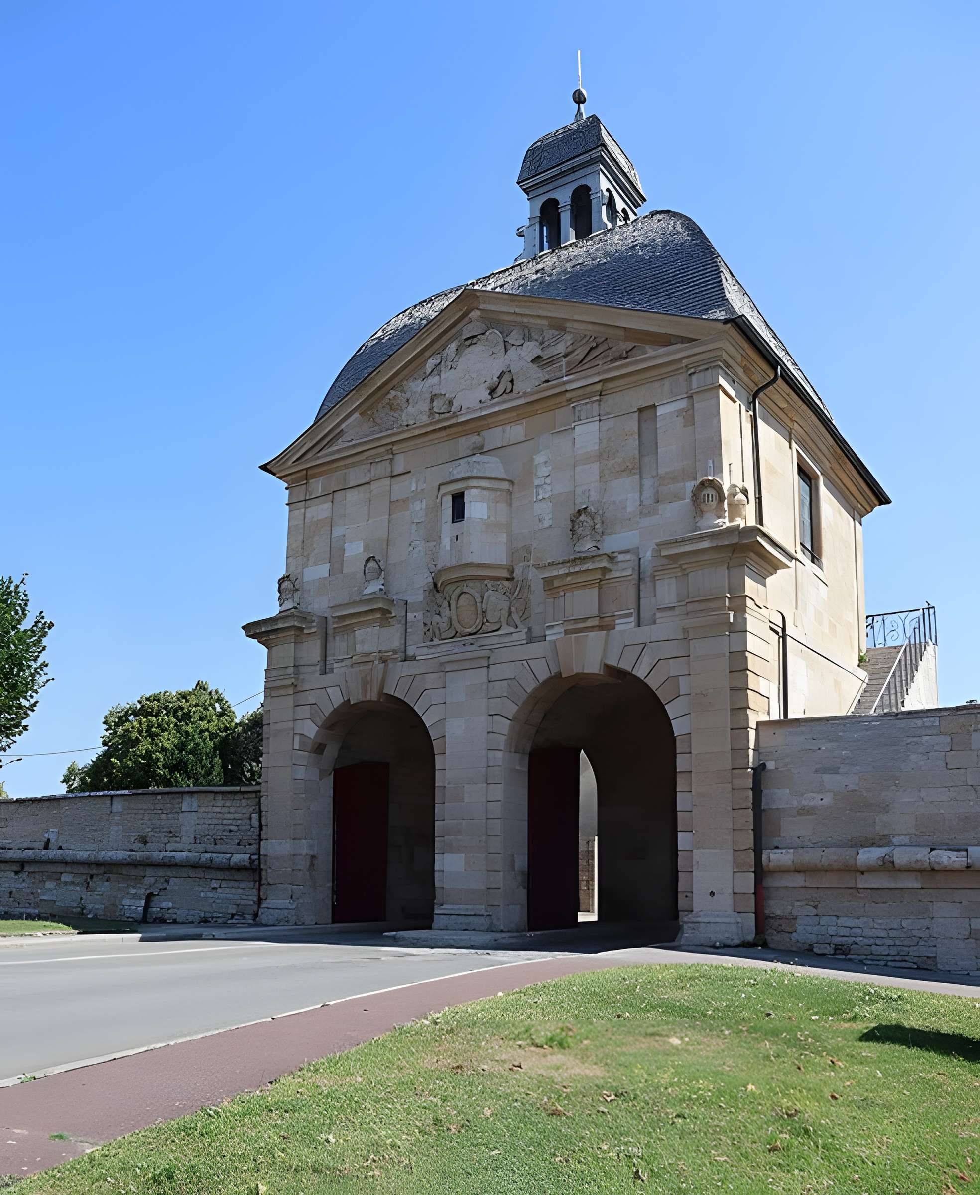 Porte des Moulins de Langres