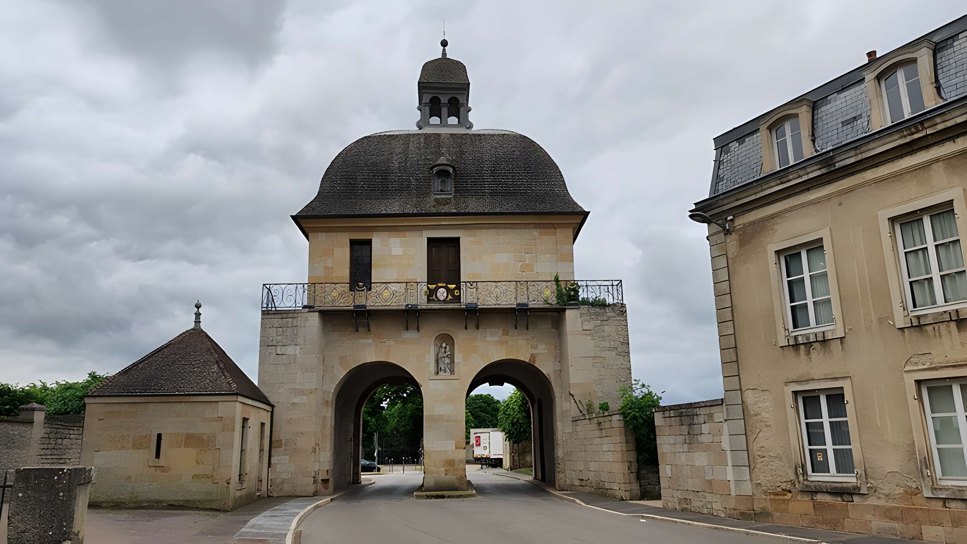Porte des Moulins de Langres