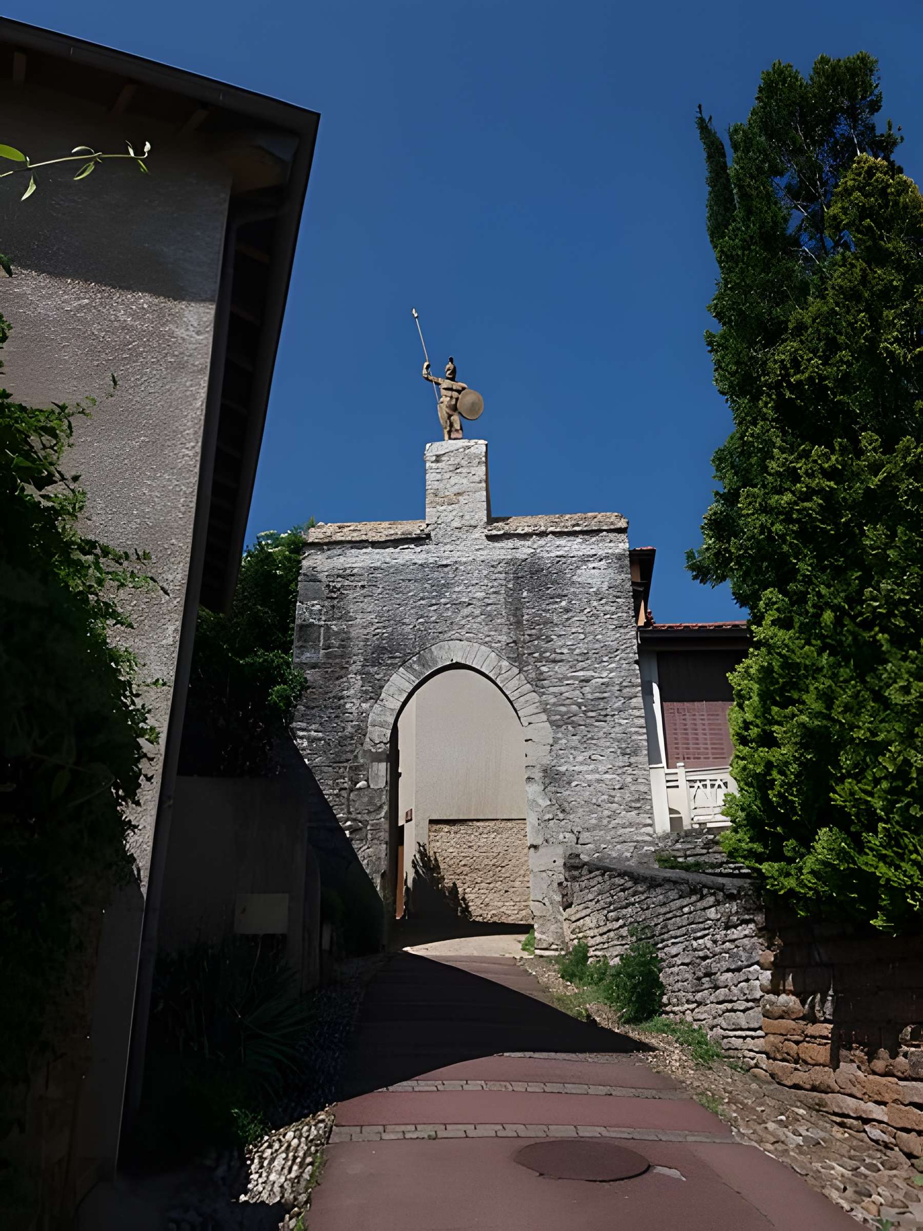 Porte du Baboin de Chazay-d'Azergues