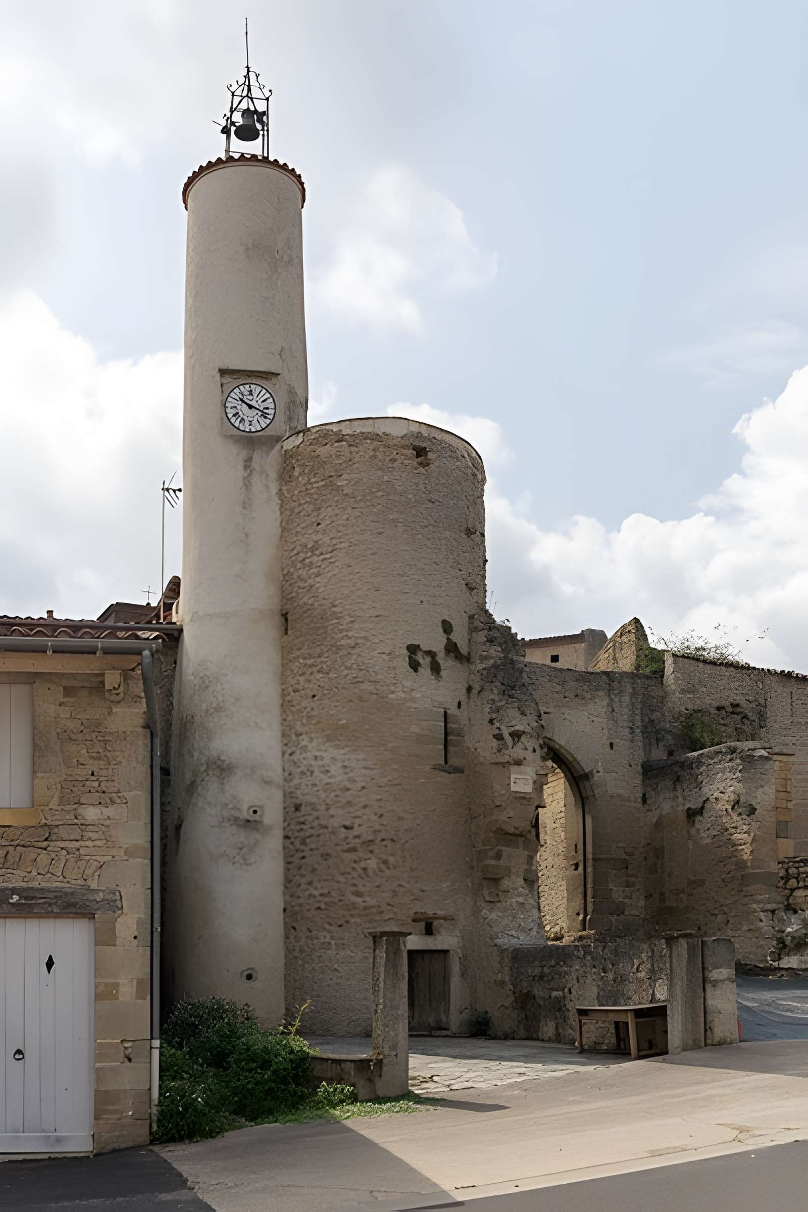 Porte fortifiée de Chas
