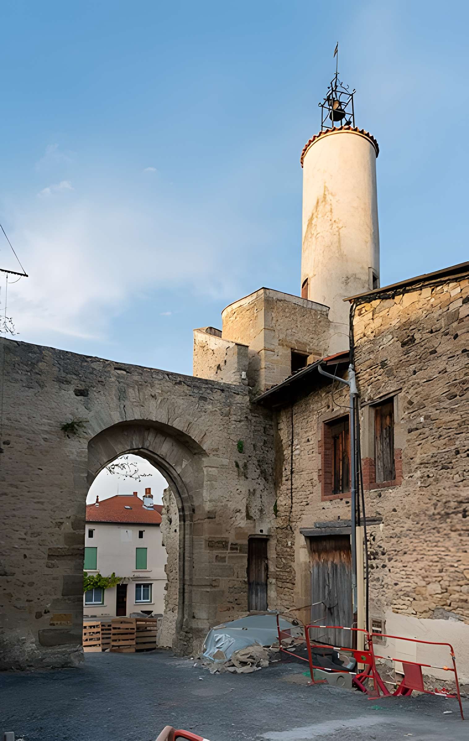 Porte fortifiée de Chas