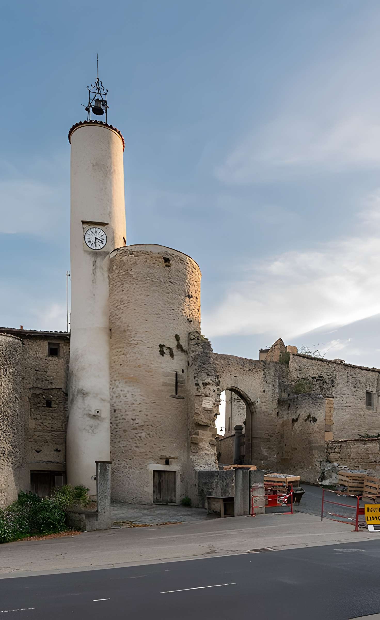 Porte fortifiée de Chas