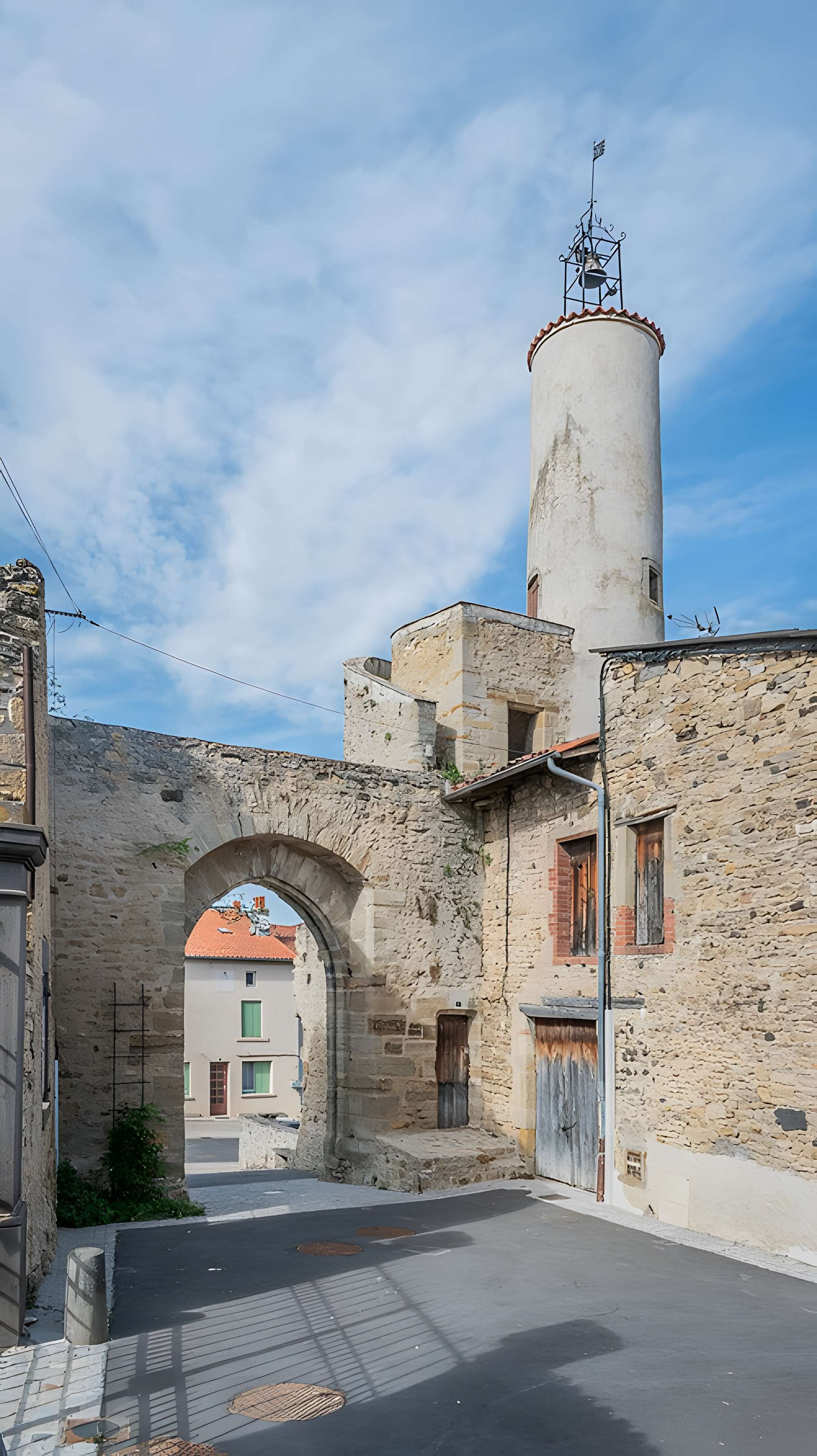 Porte fortifiée de Chas