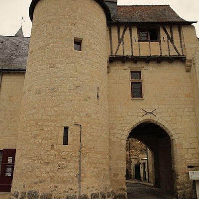 Photo de Porte fortifiée de Saint-Épain